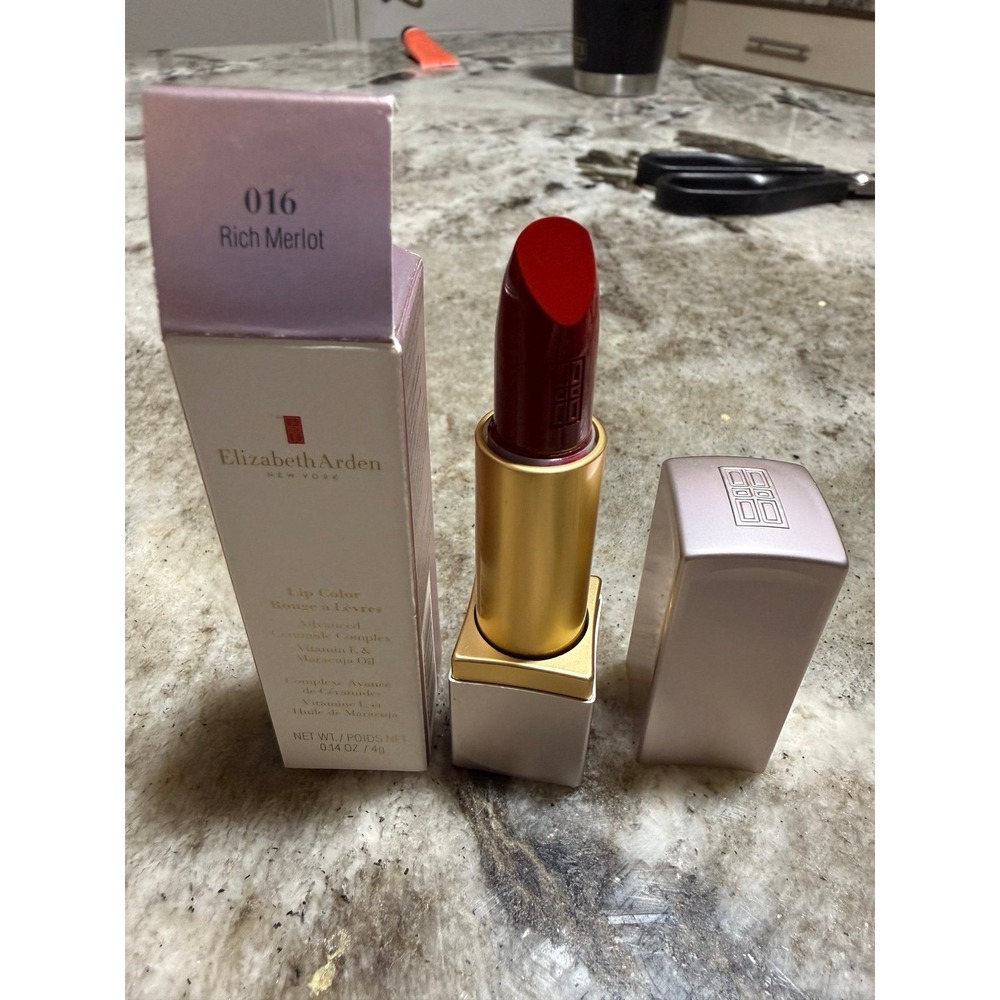 Elizabeth Arden lipstick color 016 Rich merlot Lipstick